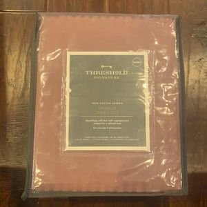 100% cotton sateen damask sheet set